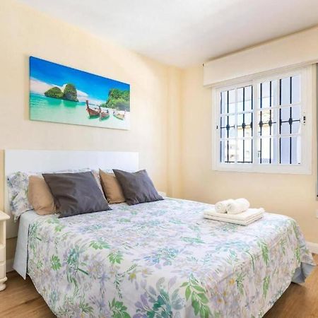 Carihuela Front Beach 토레몰리노스 외부 사진